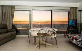 Moderne Studio Met Zeezicht Naast Casino Blankenberge